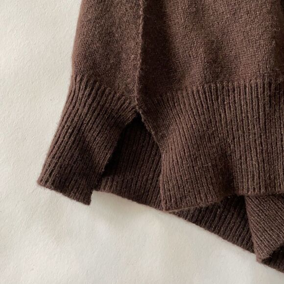 Wide Collar Sweater with Knit Flowers, 3/4 Sleeve - Picture 3 of 4